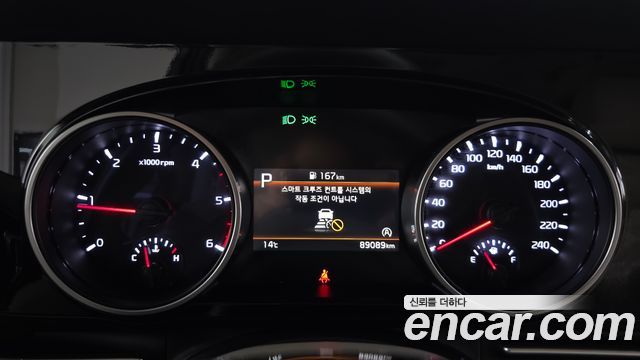 Kia Canival 2023 — photo 11