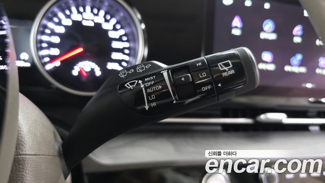 Kia Canival 2023 — photo 23