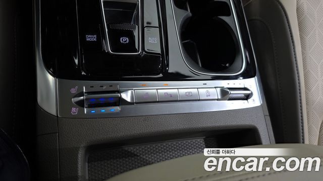 Kia Canival 2023 — photo 31