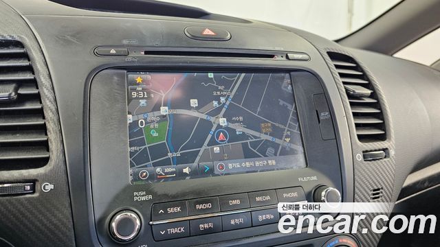 Kia K3 2015 — photo 25