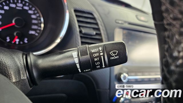 Kia K3 2015 — photo 28