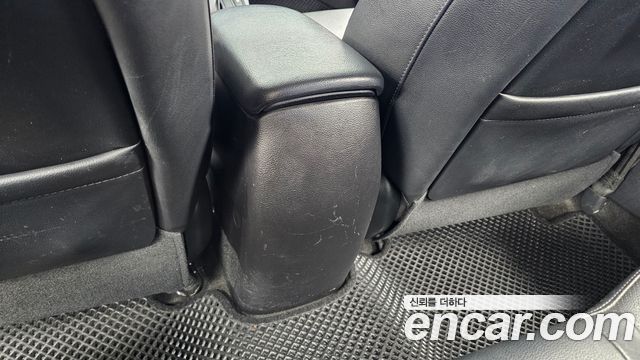 Kia K3 2015 — photo 31