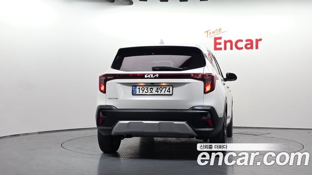 Kia Seltos 2023 — photo 4