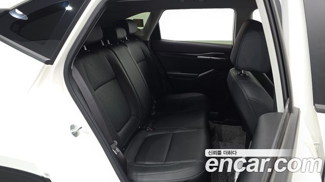 Kia Seltos 2023 — photo 11