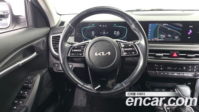 Kia Seltos 2023 — photo 12
