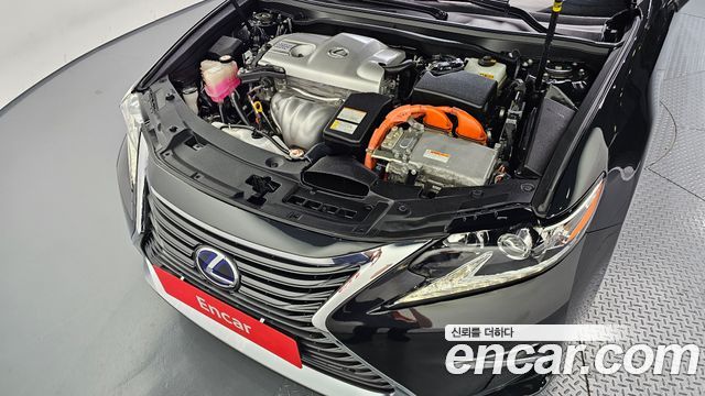 Lexus ES 2017 — photo 6