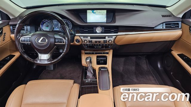 Lexus ES 2017 — photo 7