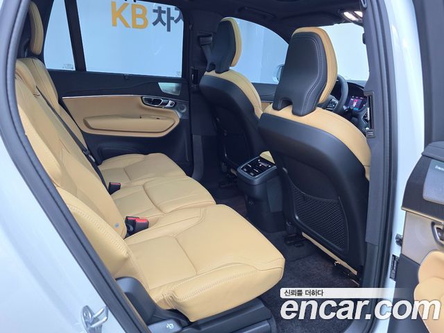 Volvo XC90 2024 — photo 11