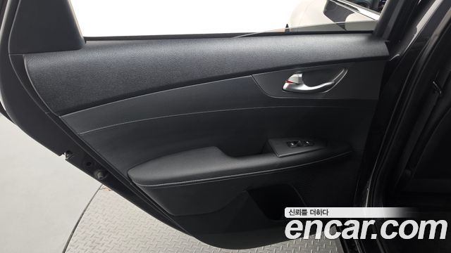 Kia K3 2019 — photo 15