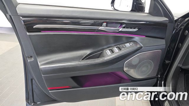 Genesis EQ900 2016 — photo 14