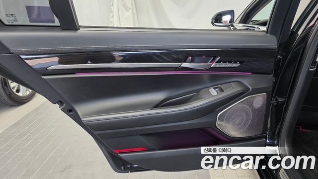Genesis EQ900 2016 — photo 15