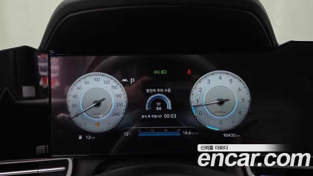 Hyundai AVANTE 2022 — photo 8