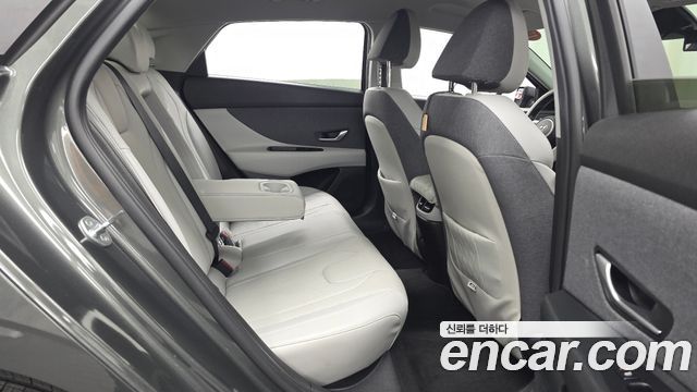 Hyundai AVANTE 2022 — photo 12