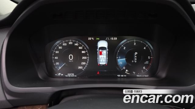 Volvo XC90 2017 — photo 8