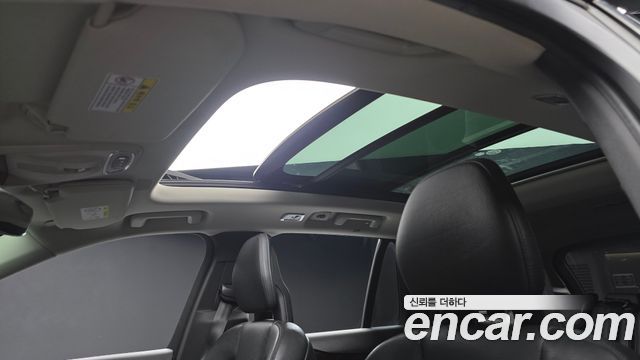 Volvo XC90 2017 — photo 16