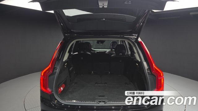 Volvo XC90 2017 — photo 20