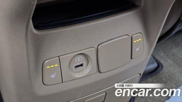 Kia Canival 2019 — photo 24