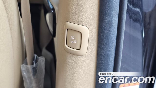 Kia Canival 2019 — photo 25