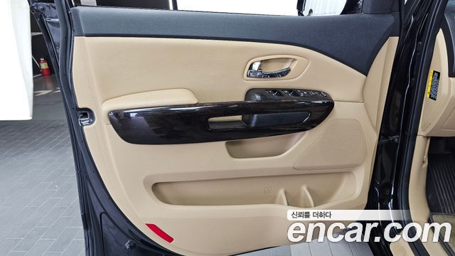 Kia Canival 2019 — photo 14