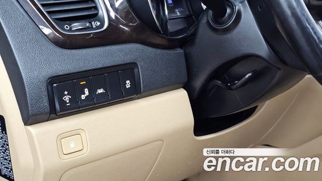 Kia Canival 2019 — photo 30
