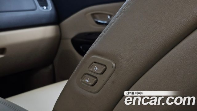 Kia Canival 2019 — photo 31