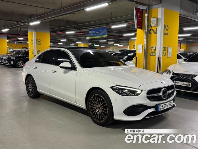 Mercedes-Benz C-Class 2022 — photo 3