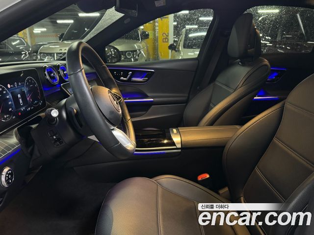 Mercedes-Benz C-Class 2022 — photo 10