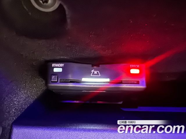 Mercedes-Benz C-Class 2022 — photo 17