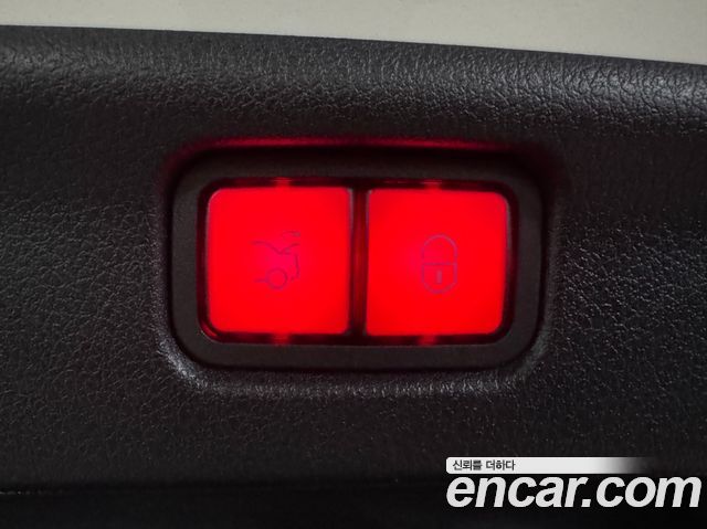 Mercedes-Benz C-Class 2022 — photo 19