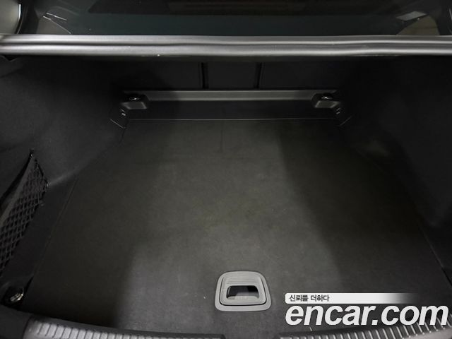 Mercedes-Benz C-Class 2022 — photo 20