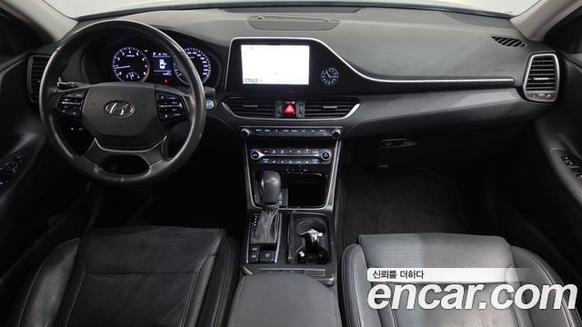 Hyundai Grandeur 2018 — photo 10