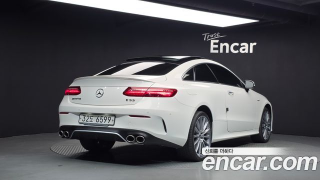 Mercedes-Benz E-Class 2019 — photo 2