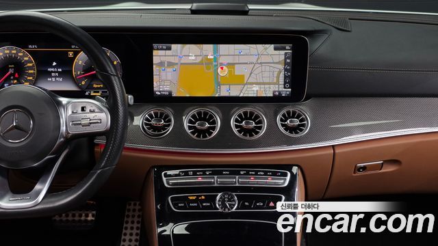 Mercedes-Benz E-Class 2019 — photo 14