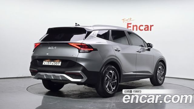 Kia Sportage 2023 — photo 2