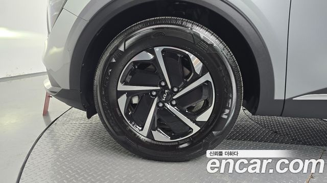 Kia Sportage 2023 — photo 5