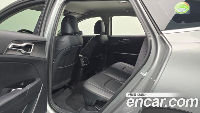 Kia Sportage 2023 — photo 17
