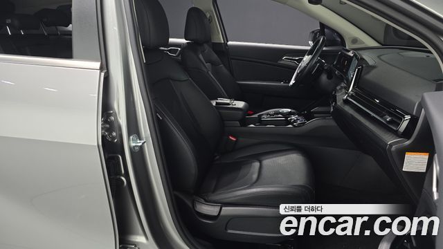 Kia Sportage 2023 — photo 16