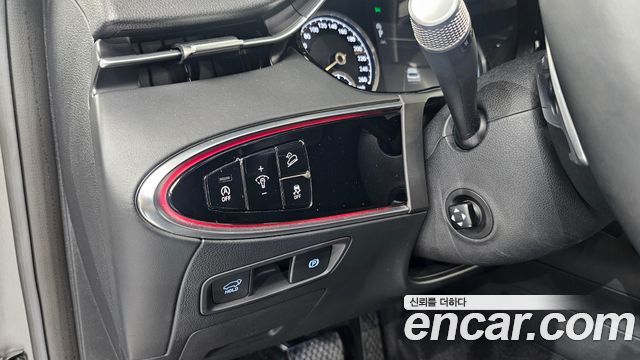 Genesis GV70 2021 — photo 13