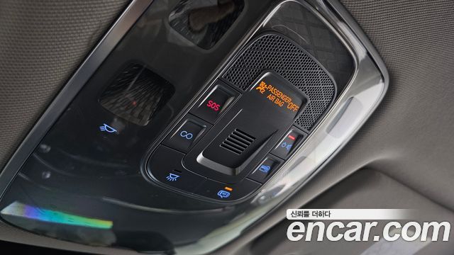 Genesis GV70 2021 — photo 15