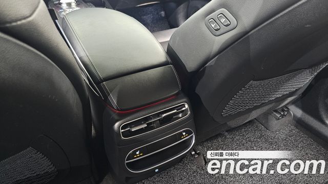 Genesis GV70 2021 — photo 19