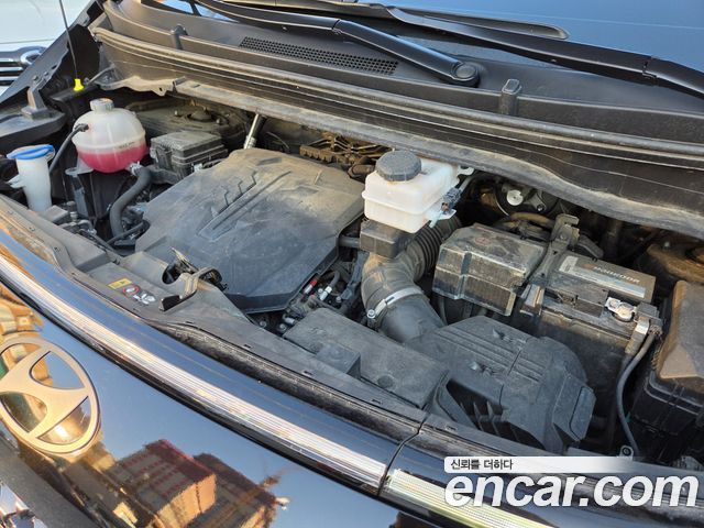 Hyundai Staria 2025 — photo 6