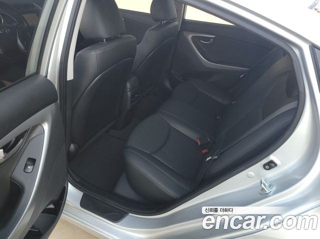 Hyundai AVANTE 2015 — photo 5