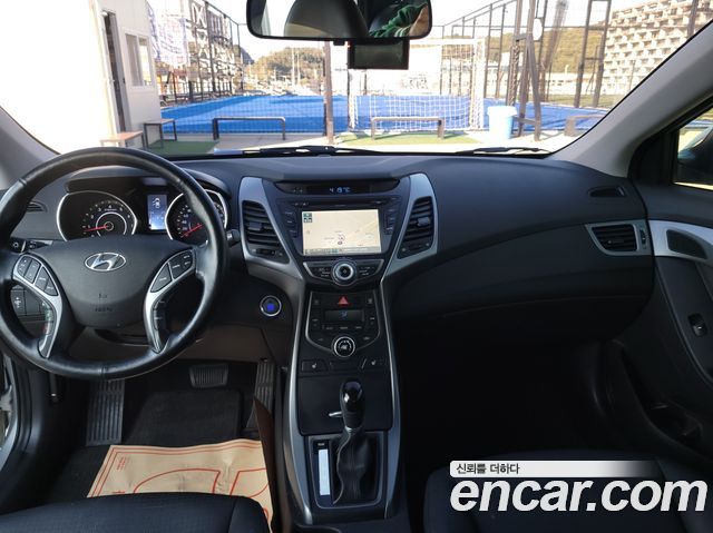 Hyundai AVANTE 2015 — photo 6