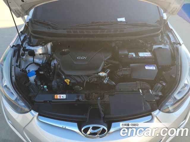 Hyundai AVANTE 2015 — photo 12