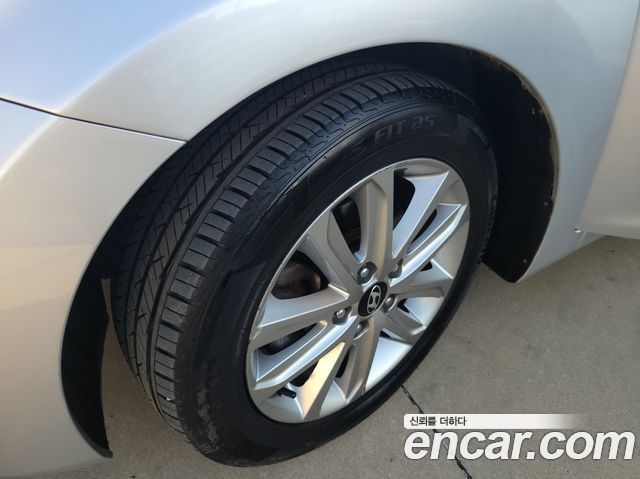 Hyundai AVANTE 2015 — photo 14