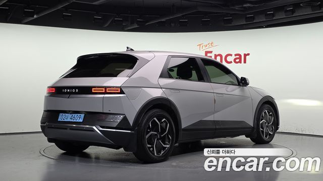 Hyundai Ioniq5 2022 — photo 2