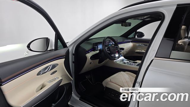 Genesis GV70 2025 — photo 13