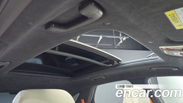 Genesis GV70 2025 — photo 22