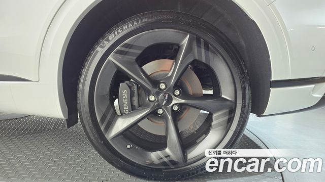 Genesis GV70 2025 — photo 7