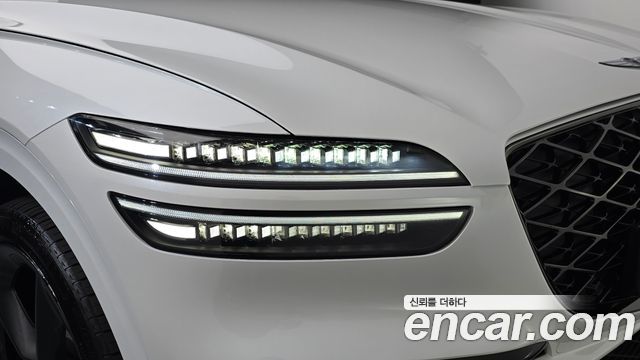 Genesis GV70 2025 — photo 8